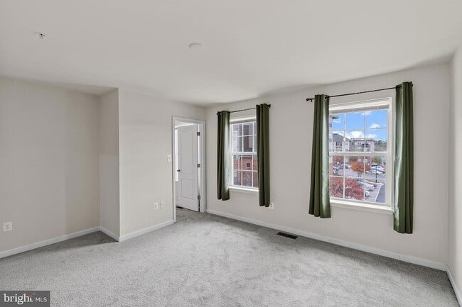 Building Photo - 7035 Southmoor St