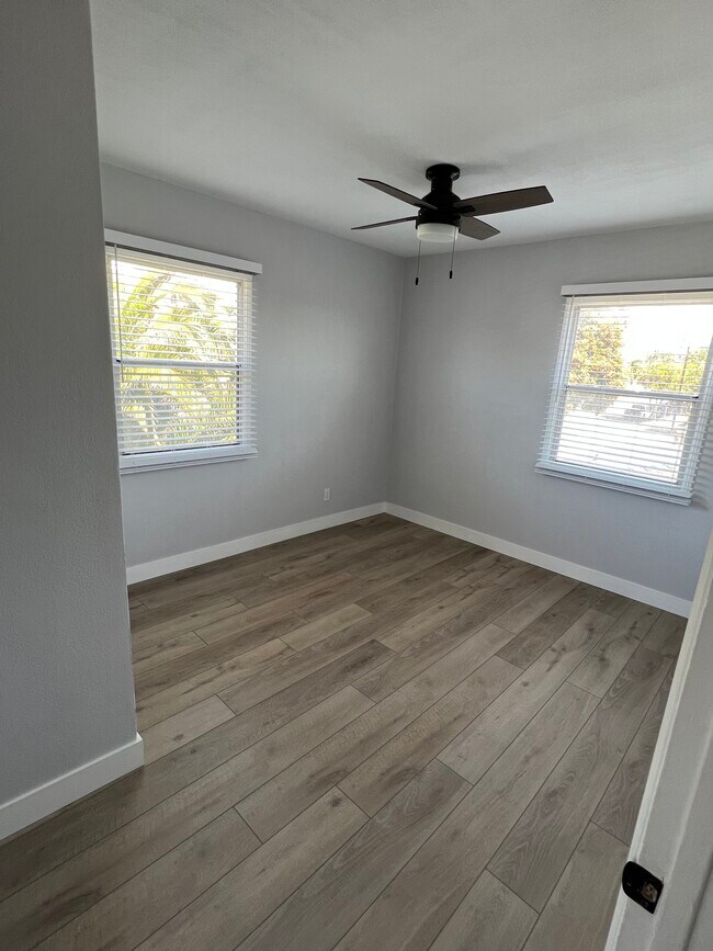 Building Photo - 863 Diamond St