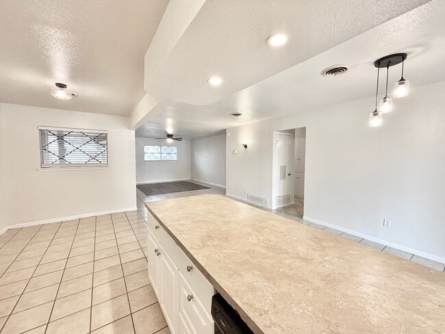 Building Photo - 4234 Hall Park Dr