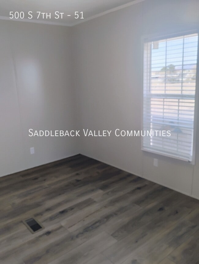 Building Photo - 500 S 7th St