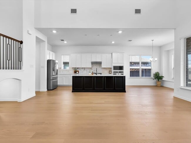 Building Photo - 1303 Wheelwright Dr