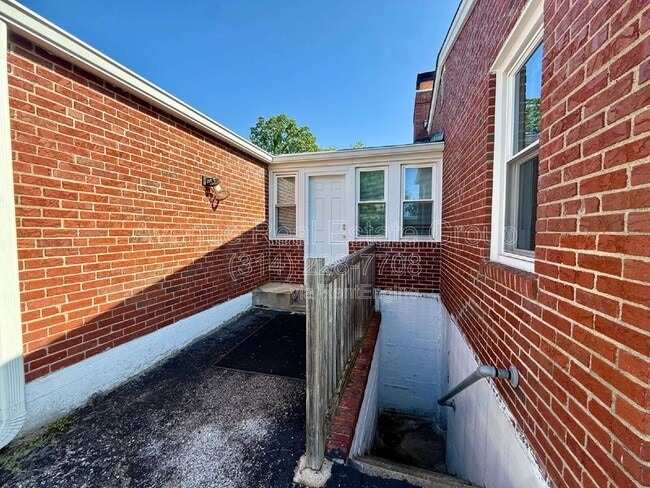 Building Photo - 4650 E Concord Rd