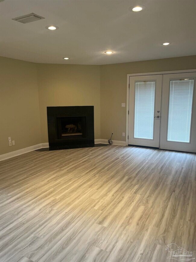 Building Photo - 4278 Brookside Dr
