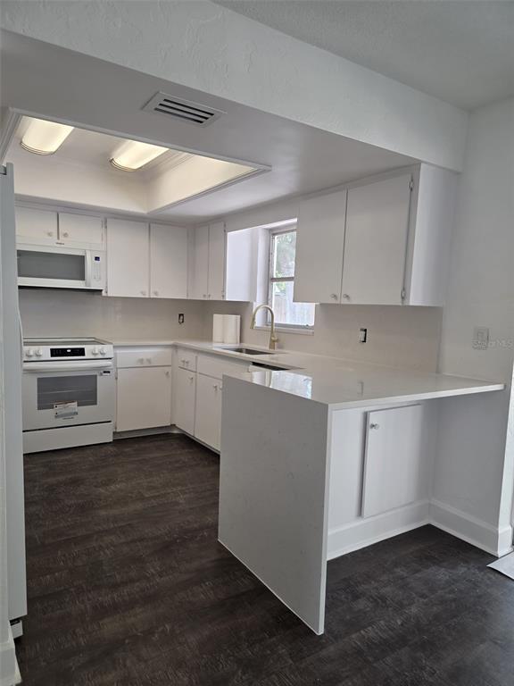 Building Photo - 5210 Dr M.L.K. Jr St N