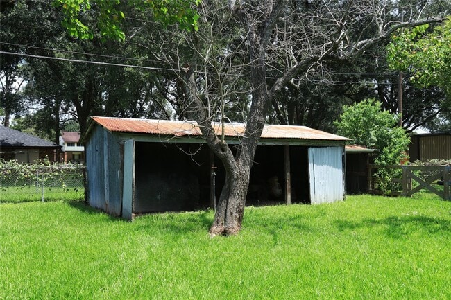 Building Photo - 1603 Avenue D