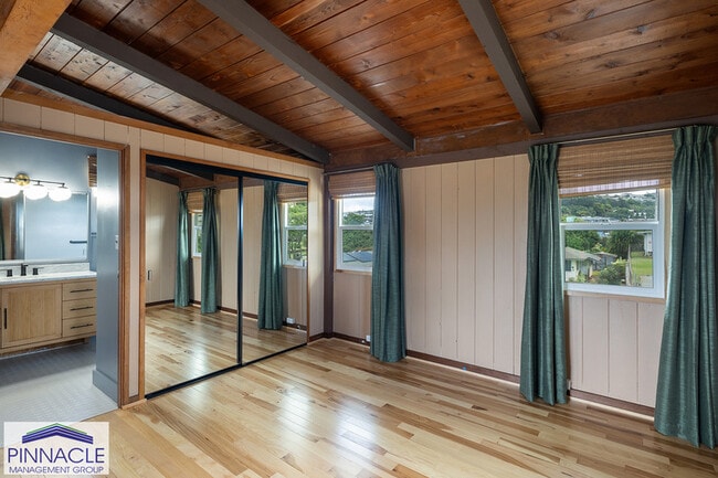 Building Photo - 99-127 Waipao Pl