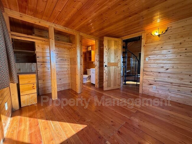 Building Photo - 517 US-89