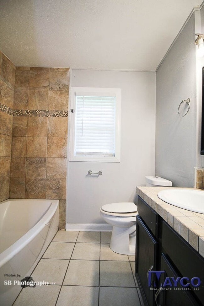 Building Photo - 3 bedroom 2 bath in Bossier!