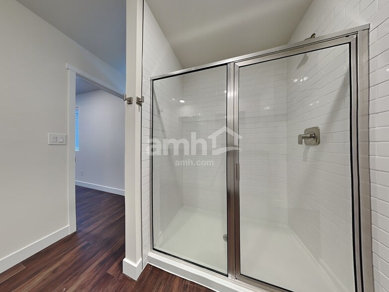 Building Photo - 7829 Verona Lp SW