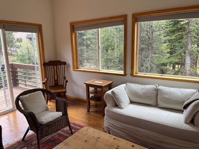 Building Photo - Long Term or Ski Lease in Tahoe Donner-$40...