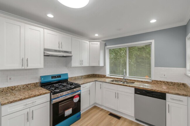 Building Photo - Don’t Miss Out! Look, Lease, and Live Spec...