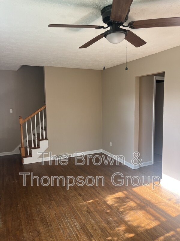 Primary Photo - 356 Radcliffe Rd
