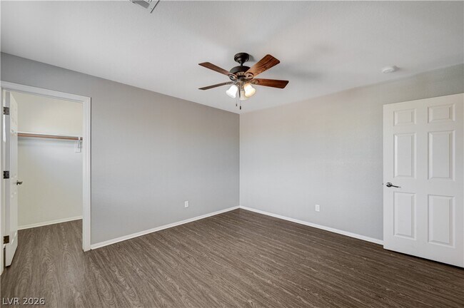 Building Photo - 6637 Cliff Shore Ct