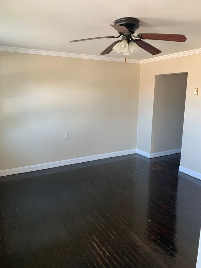 Building Photo - 100-B Spring Ave.