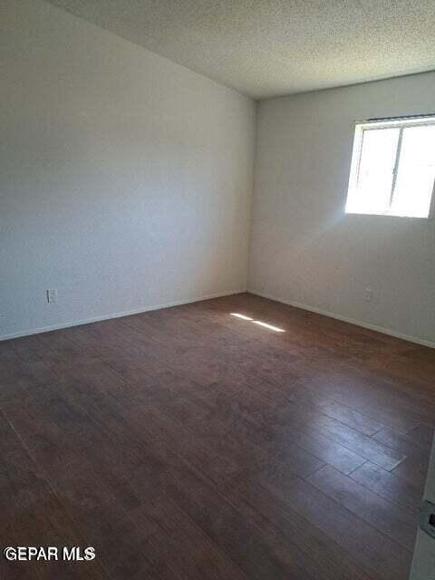 Building Photo - 623 NE Davis St