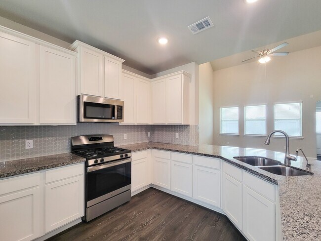 Building Photo - 10423 Astor Pt Trl