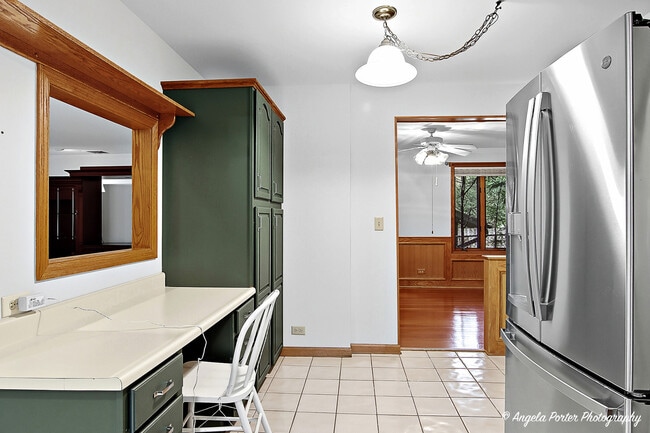 Building Photo - 22806 W Loon Lake Blvd