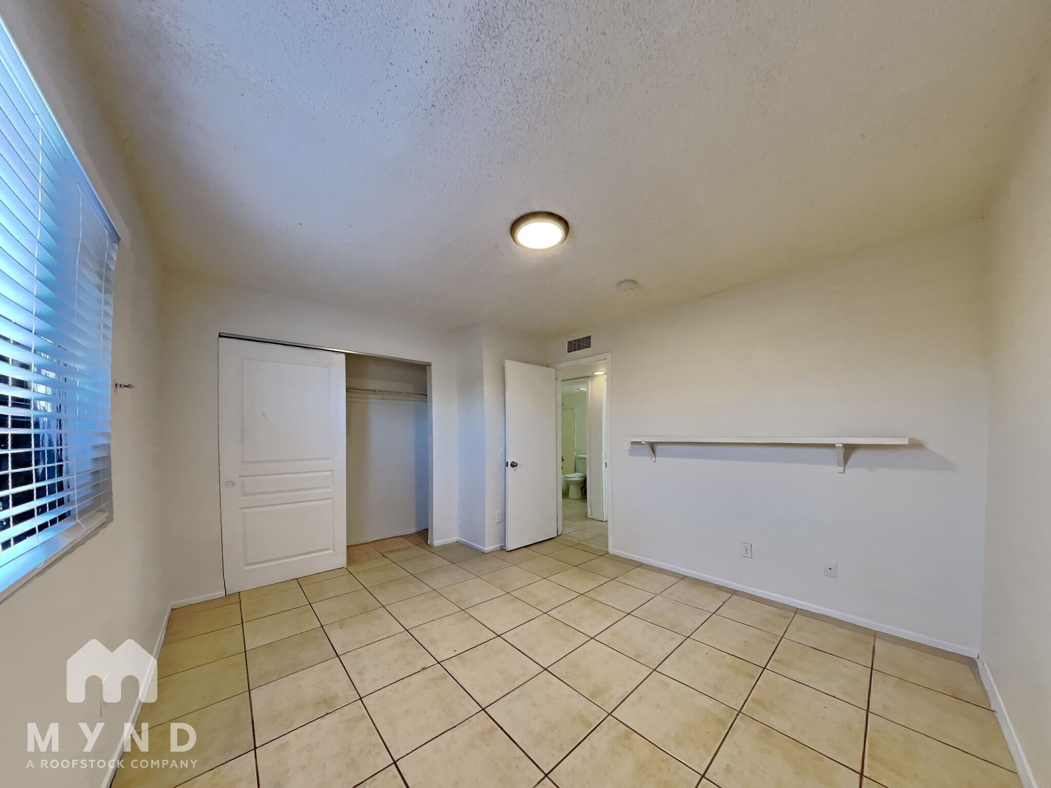 Building Photo - 2708 E Tierra Buena Ln