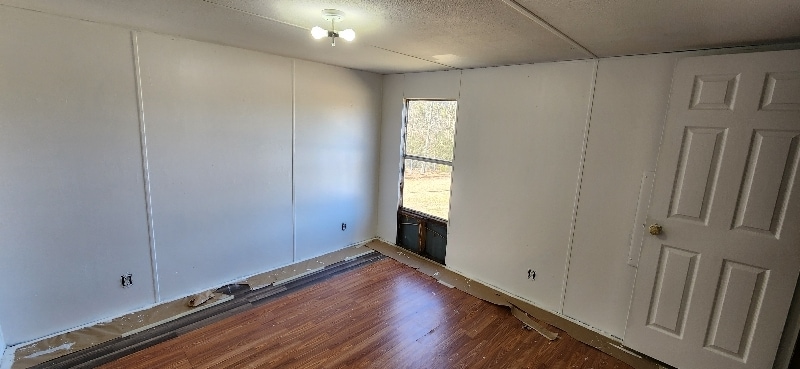 Building Photo - 27511 US-31