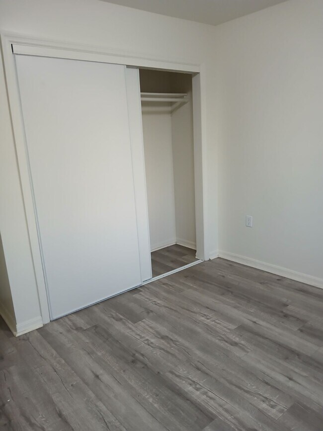 Building Photo - 1950 Cherry Ave