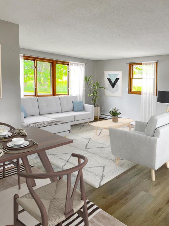 Building Photo - 1963 Apartment Dr