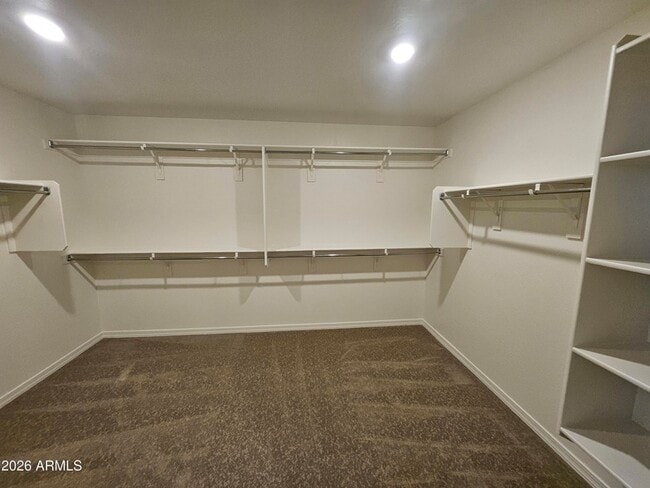 Building Photo - 3010 E Augusta Ave