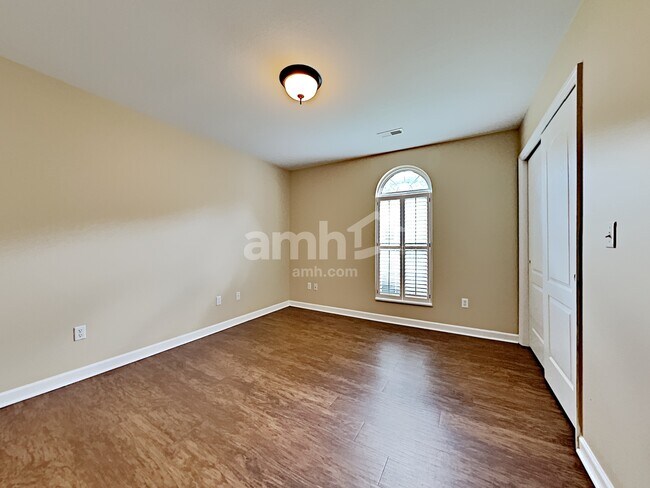 Building Photo - 6408 Sterchi Village Blvd