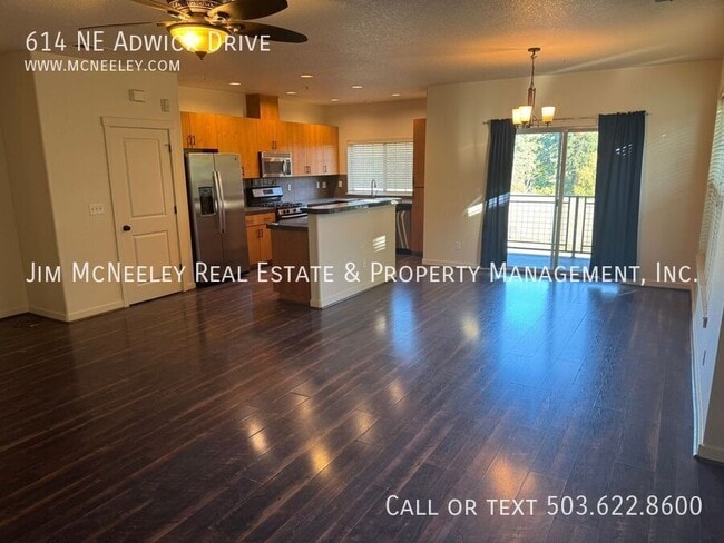 Building Photo - 614 NE Adwick Dr