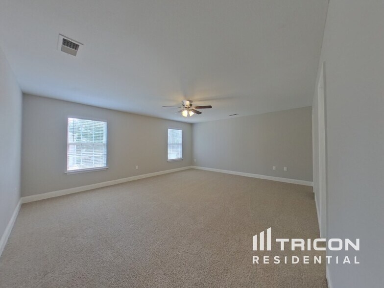 Building Photo - 5141 Grays Ridge Dr