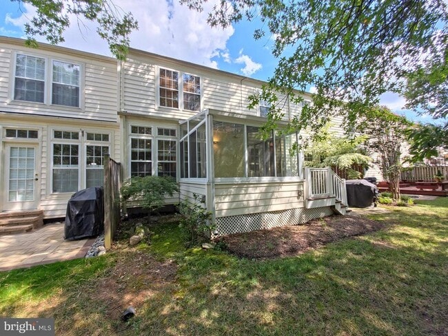 Building Photo - 20875 Killawog Terrace