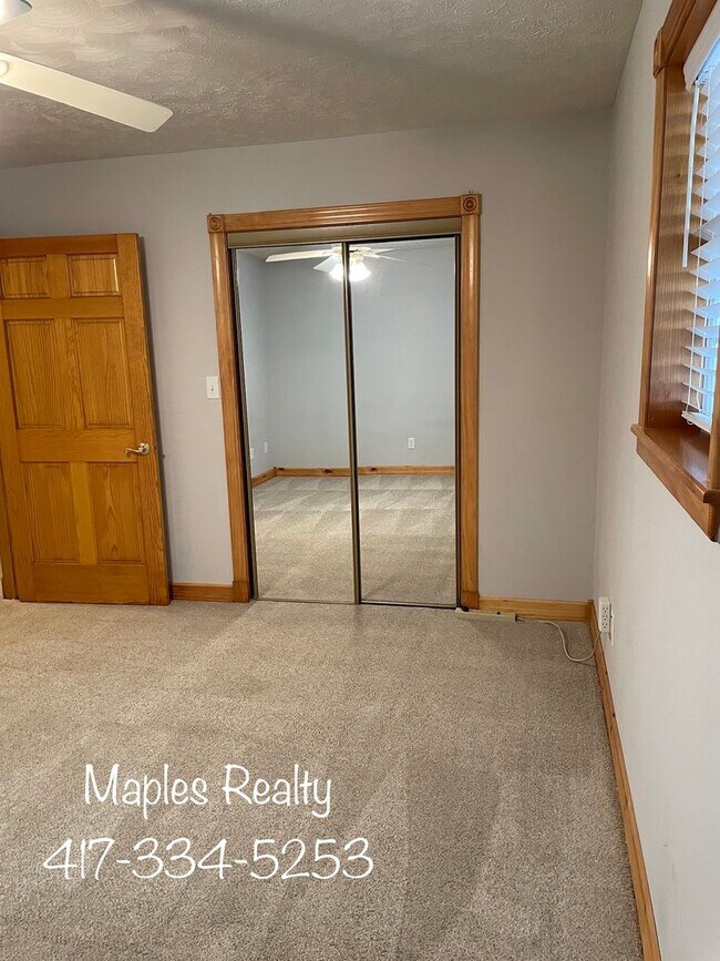 Building Photo - VERY NICE 3 bedroom home in Branson, MO fo...