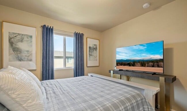 Building Photo - Beautiful 4 Bedroom in Loveland