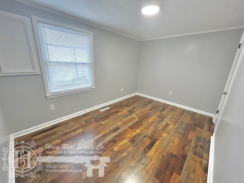 Building Photo - 201 E Gilbreath St