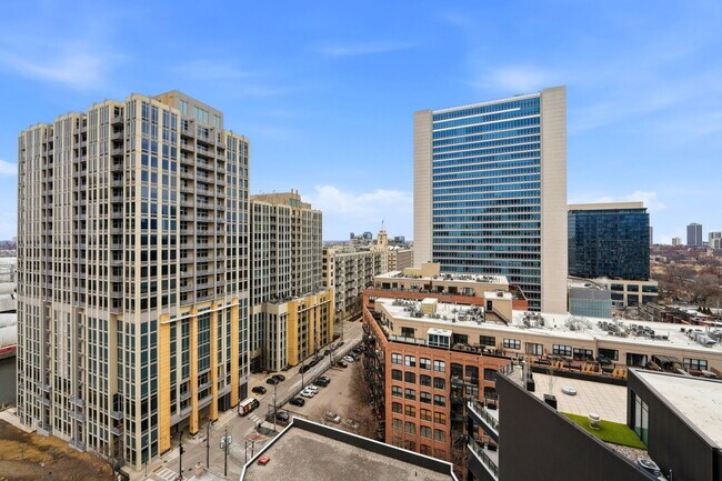 Building Photo - 510 W Erie St