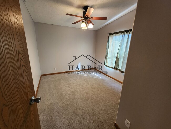 Building Photo - Single Family Home in Kasson, MN