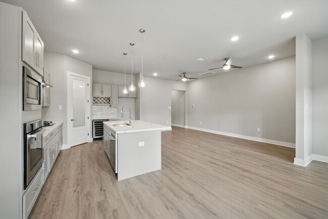 Building Photo - 3502 McBride St