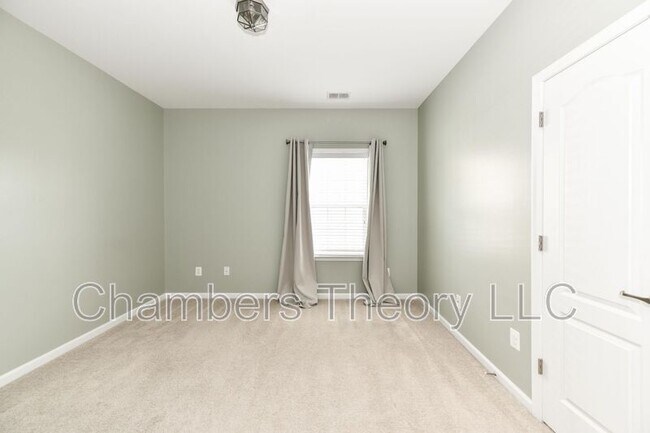 Building Photo - 21026 Potomac Trail Cir