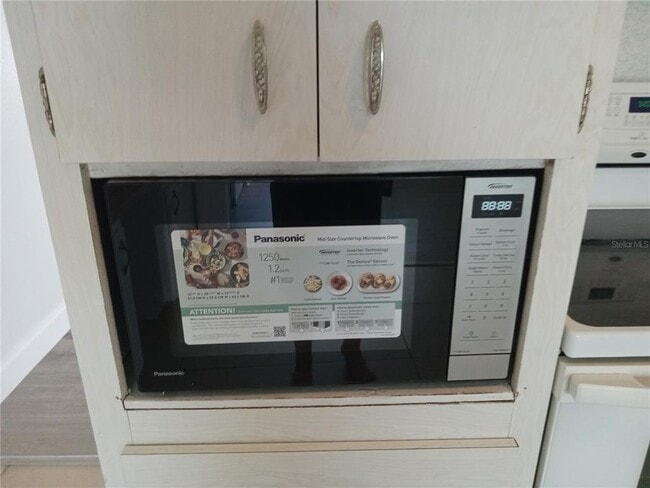 Building Photo - 2359 Finlandia Ln