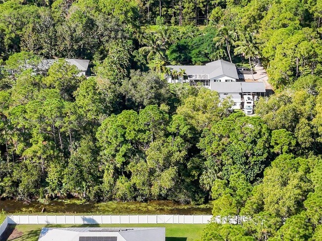 Building Photo - 18369 Mellen Ln