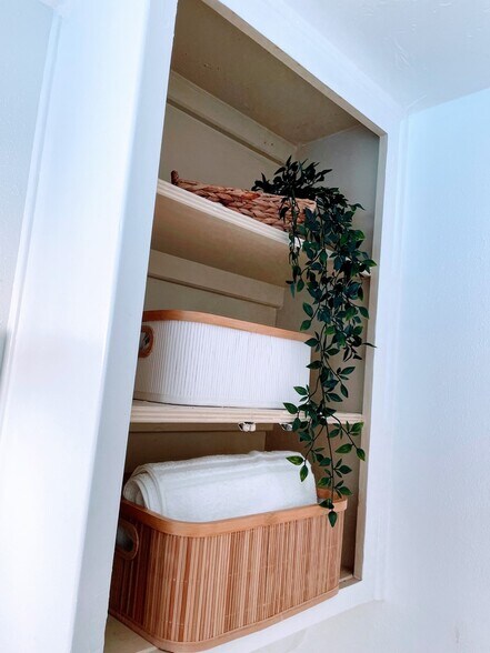 Restroom storage - 292 E 42nd St