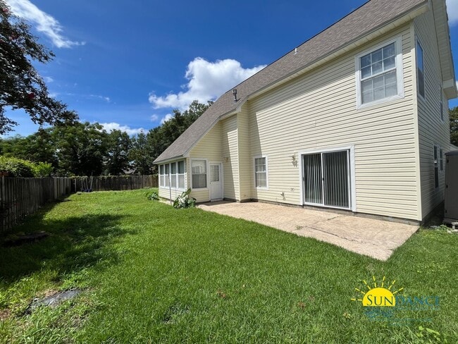 Building Photo - Charming 4-Bedroom Home in Parkwood Place, Bluewater Bay - Cul-de-Sac!