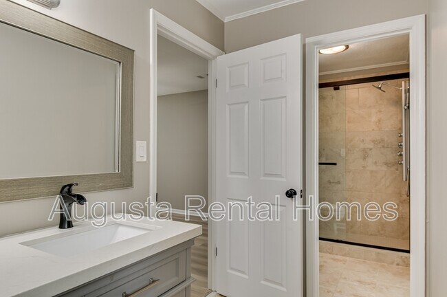 Building Photo - 454 Windtree Pl