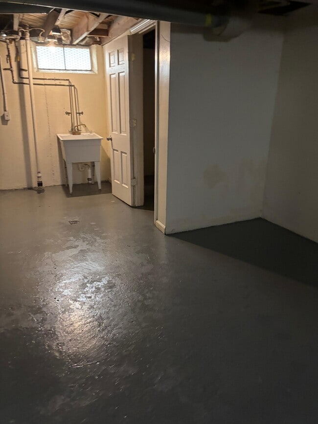 Building Photo - 19449 W Chicago