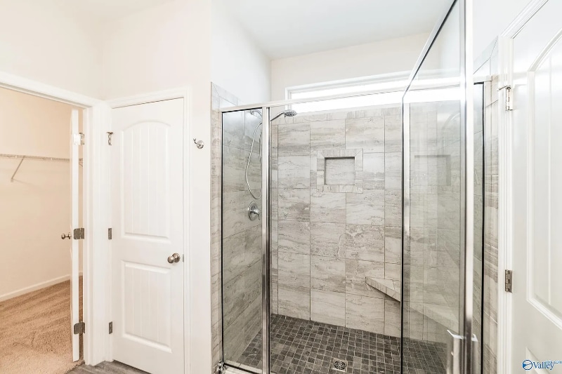 Building Photo - 147 Fernhill Dr NW