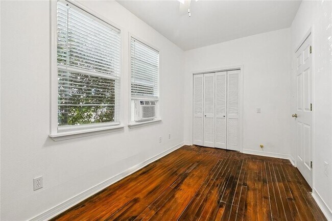 Building Photo - 2646 Jonquil St