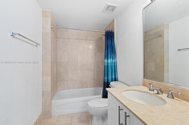 Building Photo - 2701 SW 3rd Ave