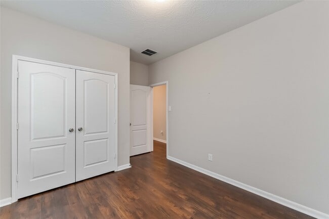 Building Photo - 5914 River Timber Trl