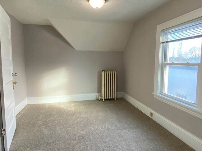 Building Photo - 3620 Lyndale Ave S