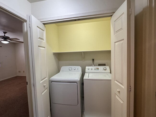 Building Photo - 4 bedroom 2 bath with W/D $1000 off September rent!!