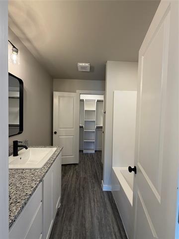 Building Photo - 3018 Glennster St